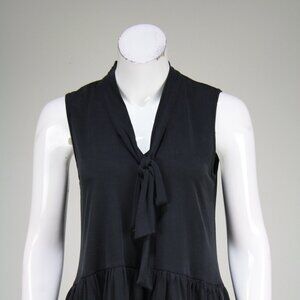 Black Sleeveless Top